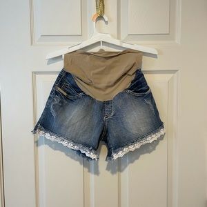 LAST CALL🌺 Adorable Indigo Rein Maternity Jean Shorts